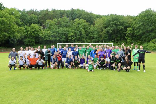 Teamfoto aller Spieler*innen des Wencke-Cups 2026